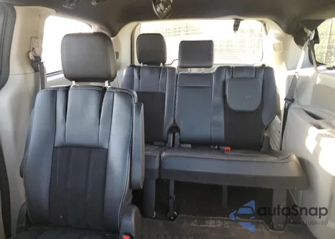 2019 Dodge Grand Caravan Sxt z USA, uszkodzony, nr VIN 2C4RDGCG4KR647877